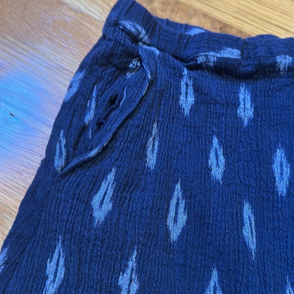 Eileen Fisher vintage Midnight Blue Ikat Petal Skirt 100% cotton - Picture 2 of 6